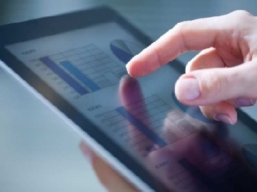 手机迈入10000mAh时代！多家品牌跟进 充电宝将被淘汰