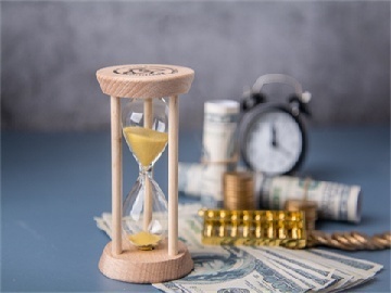 全国铁路迎来返程客流高峰，预计今日发送1905万人次